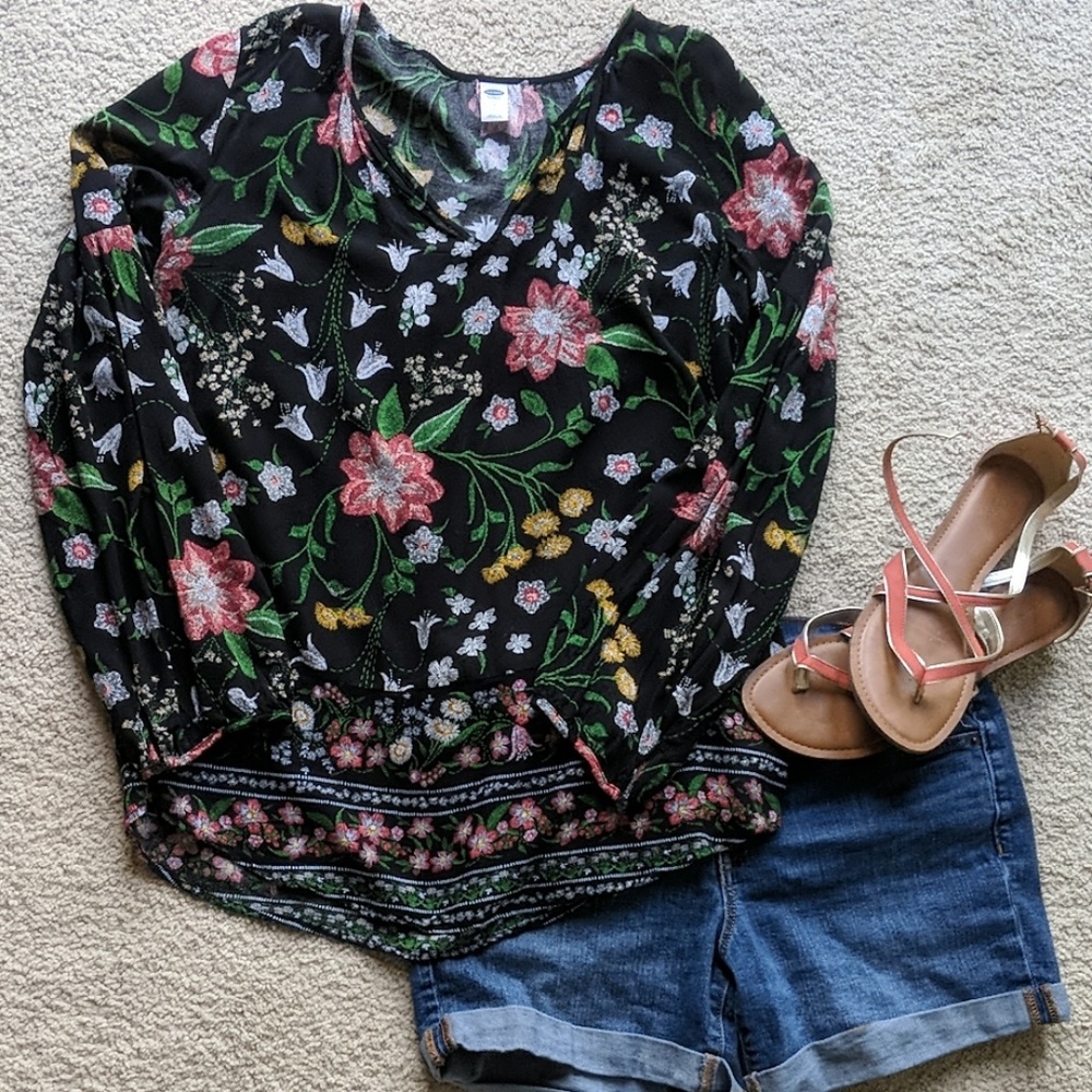 Old Navy floral blouse top M tall